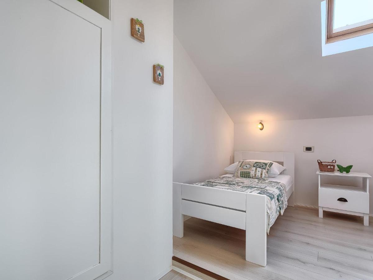 Apartment Sani-2 By Interhome Pjescana Uvala Esterno foto